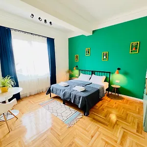Aparthotel Pirosmani Boutique Tbilisi